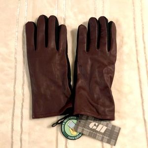 NWTO Burgundy leather gloves, XL. Soft palms with stretchy wrists for easy fit.